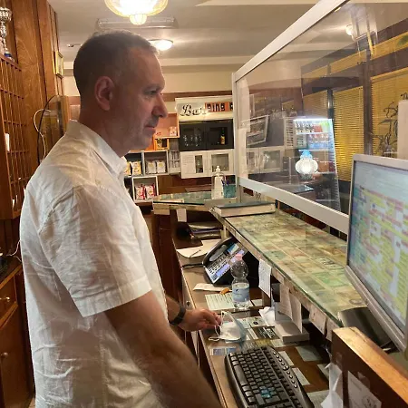 فندق بينغ بونغ 3*